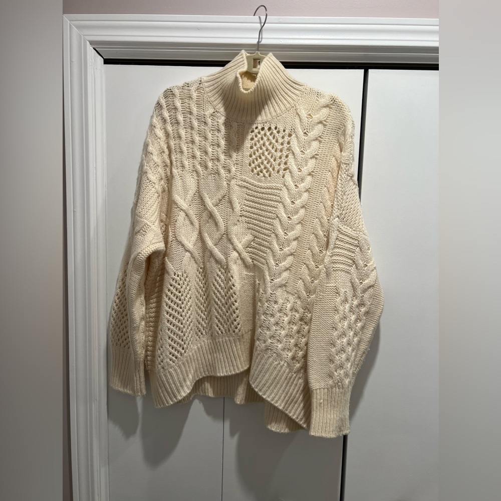 ATHLETA wool/cashmere cable knit turtleneck